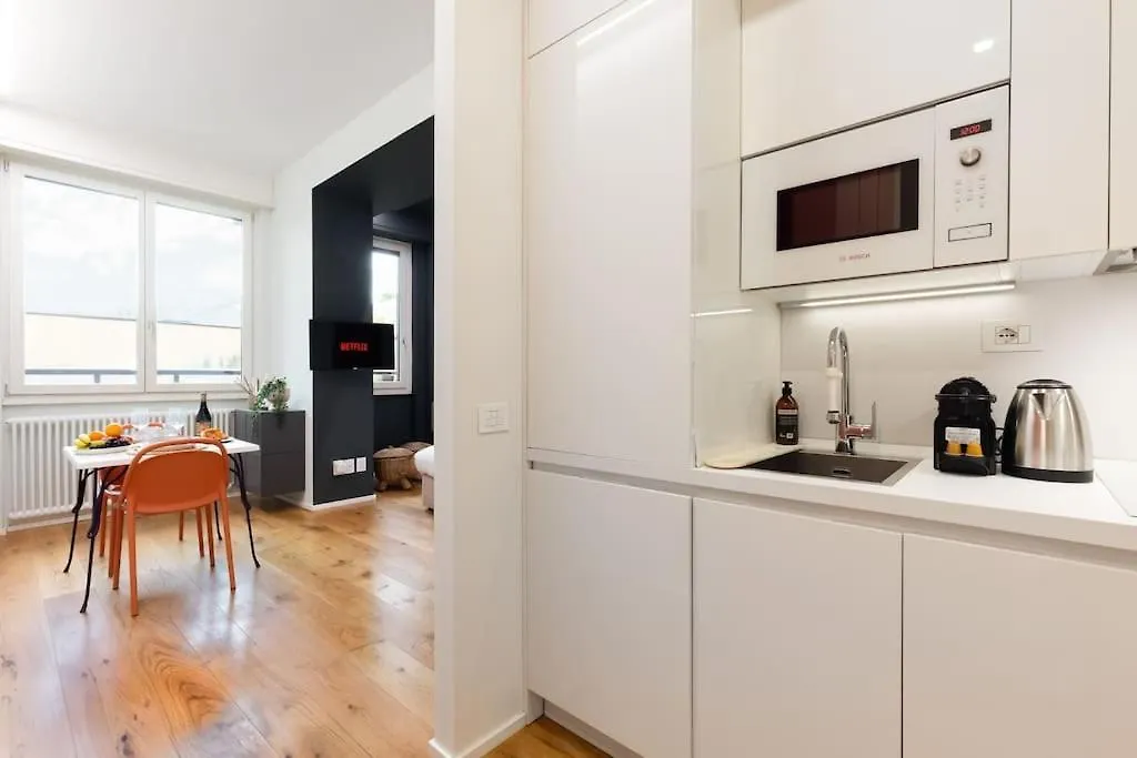 Navigli Suite 5 Stelle Free Wifi Ac Netflix Milan Apartment