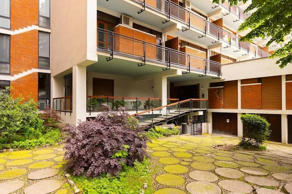Navigli Suite 5 Stelle Free Wifi Ac Netflix Milan 0*,  Italy